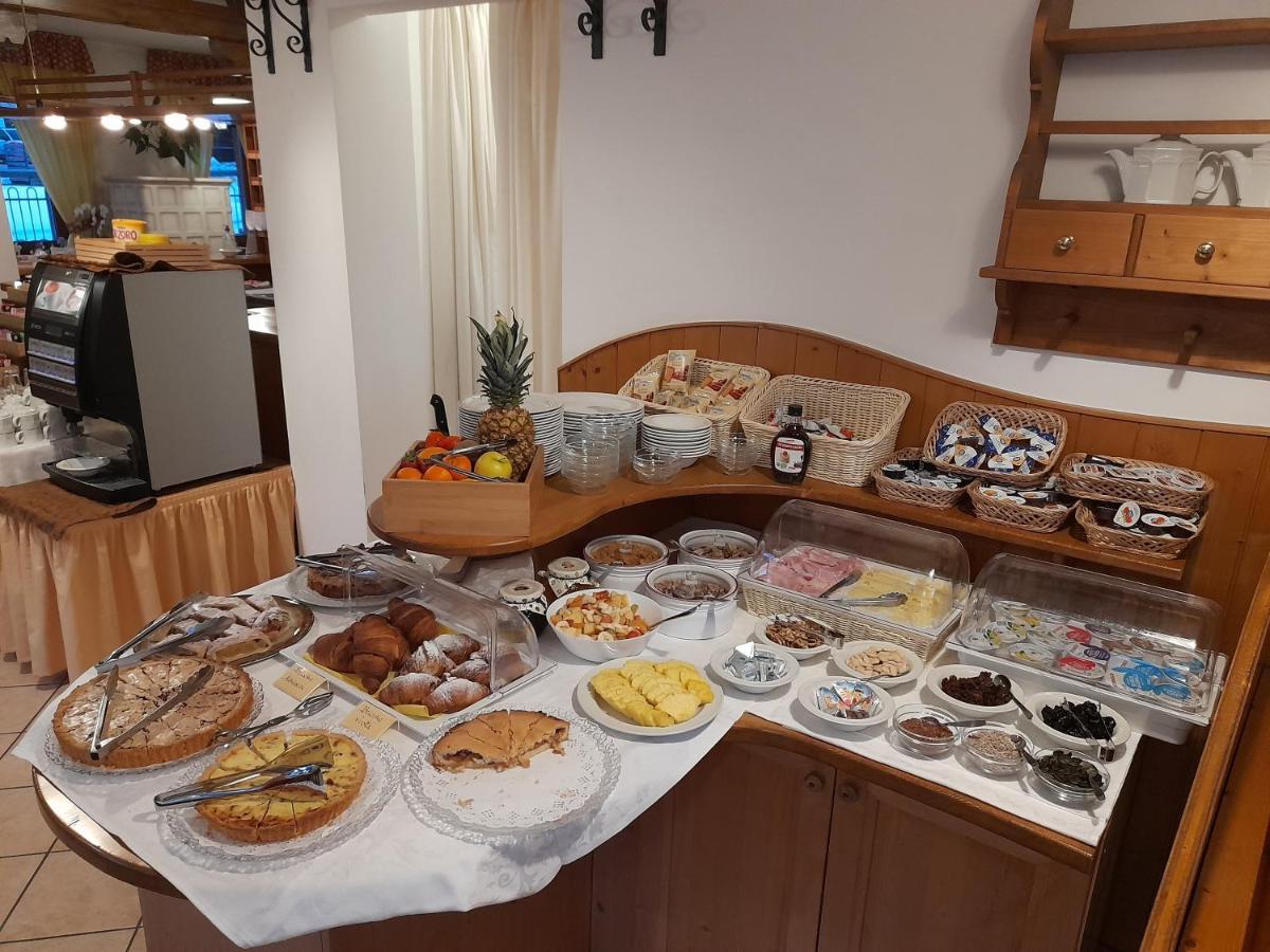 Hotel Garni B&B Maffei Пинцоло Экстерьер фото