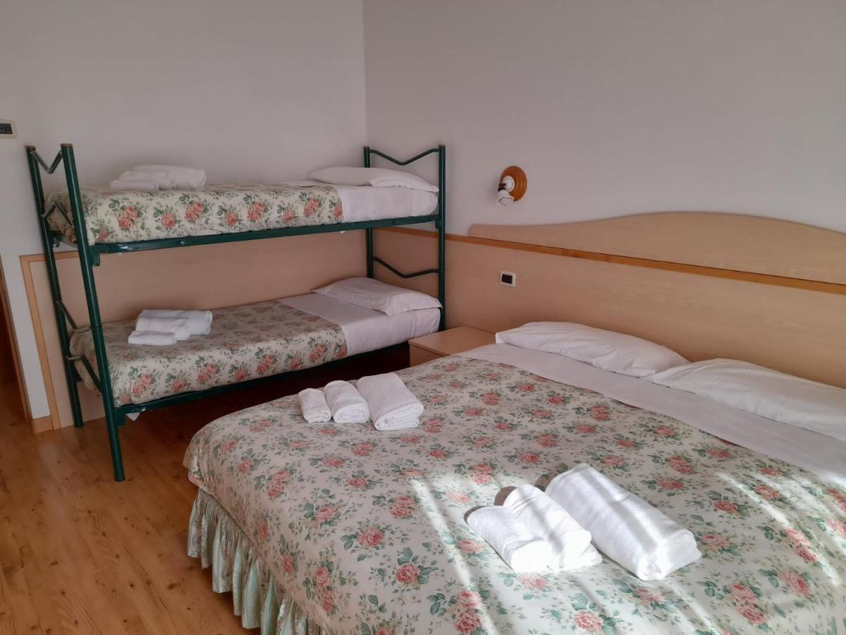 Hotel Garni B&B Maffei Пинцоло Экстерьер фото