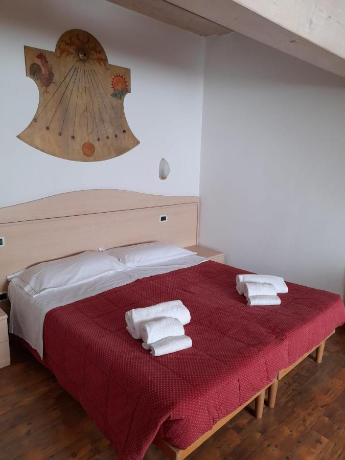 Hotel Garni B&B Maffei Пинцоло Экстерьер фото